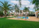 Resale - VILLA -
SAN VICENTE DEL RASPEIG - Inland