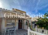 Resale - VILLA -
POLOP - Alberca