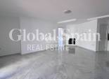 Revente - APPARTEMENT -
TORREVIEJA - Torrevieja