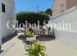 Wederverkoop - VILLA -
San Miguel / Vistabella Golf - Inland