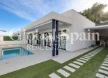 Wederverkoop - VILLA -
PINAR DE CAMPOVERDE - Inland