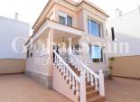 Revente - VILLA -
ORIHUELA COSTA - VILLAMARTÍN