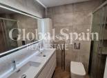 Revente - APPARTEMENT -
TORREVIEJA - Playa de los Locos