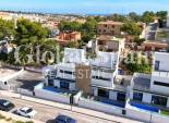 Resale - VILLA -
VILLAMARTÍN - Costa Blanca