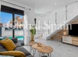 Wiederverkauf - VILLA -
TORREVIEJA - Costa Blanca