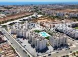 Resale - Apartment -
ORIHUELA COSTA - VILLAMARTÍN