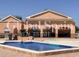 Wederverkoop - HUIS -
DOLORES - Costa Blanca
