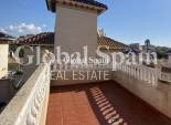 Wiederverkauf - VILLA -
LA ZENIA - Costa Blanca