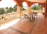 Wederverkoop - VILLA -
ALFAZ DEL PI - Costa Blanca