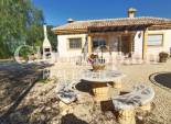 Wederverkoop - VILLA -
AVILESES - Inland