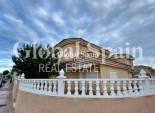 Resale - VILLA -
TORREVIEJA - Costa Blanca