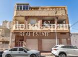 Wederverkoop - APPARTEMENT -
TORREVIEJA - Costa Blanca