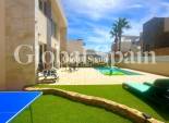 Resale - VILLA -
TORREVIEJA - Miramar - Torre Del Moro