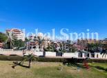 Revente - APPARTEMENT -
TORREVIEJA - Punta prima