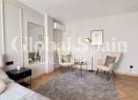 Wederverkoop - APPARTEMENT -
TORREVIEJA - Playa del Cura