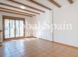 Resale - House -
ALGORFA