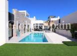 Venta - VILLA -
ALGORFA - La Finca Golf Resort