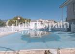 Resale - VILLA -
CREVILLENTE - Inland