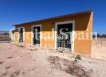 Revente - MAISON -
DAYA NUEVA - La Bodega