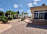 Wederverkoop - VILLA -
DOLORES - Cmno. Escorredor