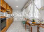 Wederverkoop - PENTHOUSE -
TORREVIEJA - Paseo maritimo