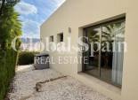 Resale - VILLA -
BENIJÓFAR - Costa Blanca