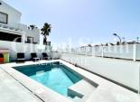 Resale - VILLA -
VILLAMARTÍN - Costa Blanca