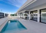Wederverkoop - VILLA -
PINAR DE CAMPOVERDE - Inland