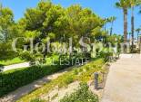 Revente - VILLA -
VILLAMARTÍN - Costa Blanca