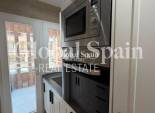 Wederverkoop - APPARTEMENT -
TORREVIEJA - Playa del Cura