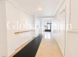 Wederverkoop - APPARTEMENT -
TORREVIEJA - Playa del cura
