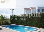Wiederverkauf - VILLA -
LA NUCÍA - Montebello - Nou Espai