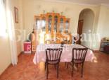 Wiederverkauf - VILLA -
TORREVIEJA - Aguas Nuevas