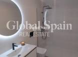 Wederverkoop - APPARTEMENT -
TORREVIEJA - Torreblanca