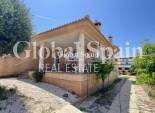 Wederverkoop - VILLA -
TORREVIEJA - Aguas Nuevas