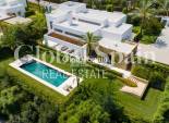 Neubau - VILLA -
CASARES - Pedregales