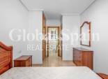 Wiederverkauf - WOHNUNG -
TORREVIEJA - Torrevieja