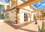 Wederverkoop - Villa -
TORREVIEJA - Aguas nuevas 2