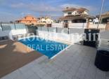 Resale - VILLA -
LOS ALCÁZARES