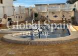 Revente - APPARTEMENT -
ORIHUELA - Inland