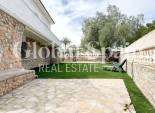 Resale - Villa -
ORIHUELA COSTA - La Zenia