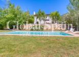 Wiederverkauf - VILLA -
Esporlas - Mallorca