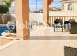 Wederverkoop - VILLA -
CIUDAD QUESADA