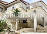 Wiederverkauf - VILLA -
ORIHUELA COSTA - CAMPOAMOR