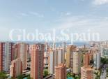 Wederverkoop - APPARTEMENT -
BENIDORM - Levante