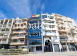 Resale - APARTMENT -
TORREVIEJA - Paseo maritimo