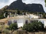 Wederverkoop - VILLA -
FINESTRAT - Costa Blanca