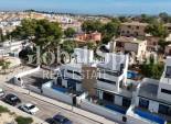 Resale - VILLA -
VILLAMARTÍN - Costa Blanca