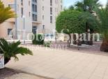 Wederverkoop - APPARTEMENT -
BENIDORM - Levante