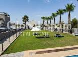 Wederverkoop - VILLA -
TORREVIEJA - Costa Blanca